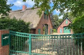 Haus kaufen in 21789 Wingst, Wingst - Wingst - ruhig gelegenes Reetdachanwesen mit unverbaubarem Blick in die Natur