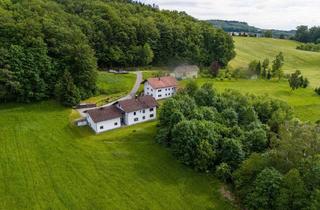 Einfamilienhaus kaufen in 94538 Fürstenstein, Fürstenstein - 2 Wohnhäuser in naturnaher Traumlage (EFH mit ELW) und EfH (im Rohbauzustand)