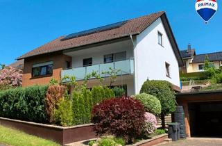 Haus kaufen in 32689 Kalletal, Kalletal - Gepflegtes Zweifamilienhaus im Grünen mit Balkon und Doppelgarage in Kalletal zu verkaufen!