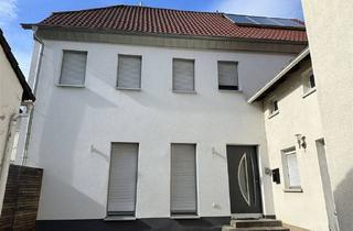 Haus kaufen in 91443 Scheinfeld, Scheinfeld - Anleger Aufgepasst - Anwesen mit 3 Wohneinheiten & 2060 EUR Mieteinnahmen