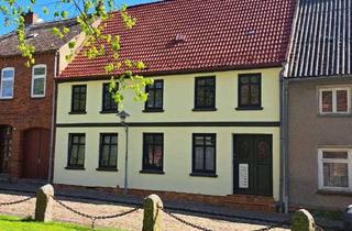 Wohnung mieten in 17179 Gnoien, Zweiraumwohnung im Erdgeschoss zu vermieten!