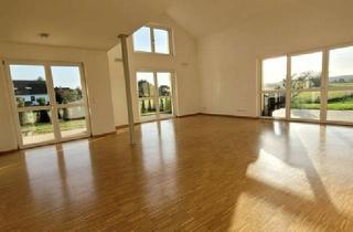 Wohnung mieten in 91083 Baiersdorf, Exklusive 4 Zimmer Erdgeschosswohnung mit großem Garten und traumhaften Weitblick