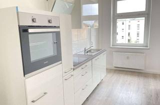 Wohnung mieten in Bahnhofstraße 87, 03149 Forst, Ab 01.01.2025 verfügbar! Altbau-Wohnung mit 3 Zimmern, Einbauküche und Balkon