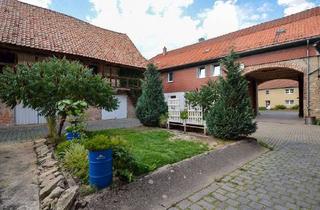 Haus kaufen in 99755 Hohenstein, Für Kapitalanleger: Gut vermieteter Vier-Seitenhof mit Wohnhaus und Laubwald!