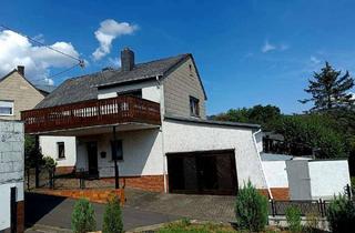 Haus kaufen in 56761 Düngenheim, Gemütliches Einfamilienwohnhaus mit großzügigen Wiesengrundstück in ruhiger Wohnlage