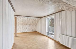 Wohnung kaufen in Karl-Staib-Str., 65795 Hattersheim, Charmante 3-Zimmer-Dachgeschosswohnung mit Balkon – Ein Platz für Ihre Ideen!