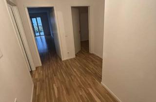 Wohnung mieten in Lutterbacher Straße, 14167 Zehlendorf, Stilvolle 2-Zimmer-Wohnung mit Terrasse, Einbauküche und Fußbodenheizung