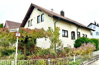 Haus kaufen in Finkenweg, 74388 Talheim, 1-2 Familienhaus, massiv, unterkellert, 2 Bäder, 2 Küchen, Südausrichtung, 1988, sonnig, Kachelofen