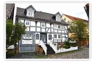 Haus kaufen in 34454 Bad Arolsen, Bad Arolsen - Wunderschönes Fachwerkjuwel mit Garten!