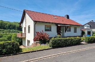 Einfamilienhaus kaufen in 54634 Bitburg, Bitburg / Erdorf - Einfamilienhaus mit viel Platz, Garage und herrlicher Aussicht!