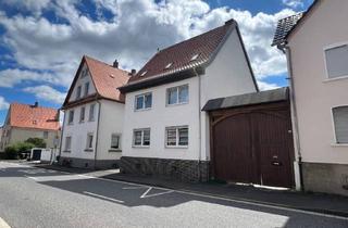 Haus kaufen in 35398 Gießen, Gießen - Lützellinden - Ehem. Hofreite mit Scheune Ideal für Hobby & Sammlerfrei 01-25