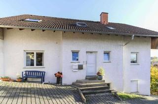 Wohnung kaufen in 65618 Selters, Der Natur so nah: Schöne 3-Zi.-Whg. mit Dachterrasse, Balkon und Panoramablick