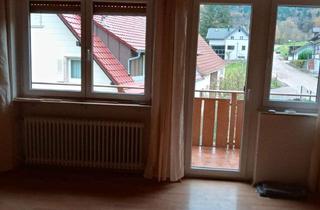 Wohnung mieten in 76534 Lichtental, Attraktive und gepflegte 2-Zimmer-Dachgeschosswohnung mit Balkon in Baden-Baden