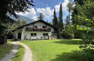 Einfamilienhaus kaufen in 82467 Garmisch-Partenkirchen, Einfamilienhaus im traditionellen Landhausstil mit viel Grün in Ortsmitte