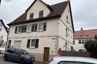 Haus kaufen in 72555 Metzingen, Metzingen - Geräumiges und modernisiertes 9 Zimmer Haus in Metzingen