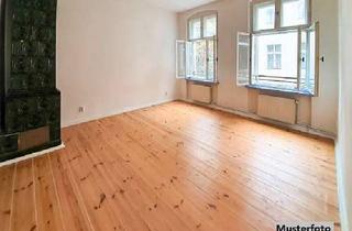 Wohnung kaufen in Wassergasse xxx, 09669 Frankenberg, 2-Zimmer-Wohnung mit Balkon