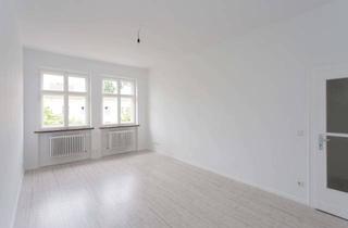 Wohnung kaufen in Marchlewskistraße 51, 10243 Friedrichshain, Frisch saniert! Bezugsfreie 2-Zimmer-Wohnung an der Weberwiese in Friedrichshain!