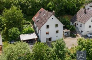 Haus kaufen in 93138 Lappersdorf, Tolle Gelegenheit - Zweifamilienwohnhaus mit großem Grundstück in Stadtnähe