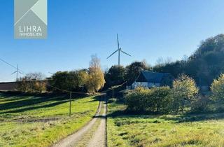 Bauernhaus kaufen in 32108 Bad Salzuflen, Bauernhof in idyllischer Alleinlage mit Stallungen Acker- und Grünflächen!