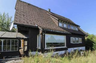 Haus kaufen in 72290 Loßburg, Loßburg - 1- bis 2-Familienhaus in guter, naturnaher Lage mit viel Potenzial