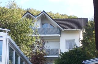 Wohnung kaufen in 57072 Siegen, Helle Dachgeschosswohnung in ruhiger Lage mit herrlichem Ausblick