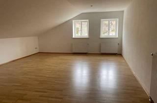 Wohnung mieten in Marktstr. 43, 83646 Bad Tölz, Schöne 2-Zimmer-Dachgeschosswohnung in Bad Tölz