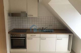 Wohnung mieten in Fichtestraße 32, 19370 Parchim, 2-Zimmer Dachgeschosswohnung mit Balkon, Einbauküche und Vollbad – wird aktuell renoviert