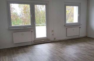 Wohnung mieten in Regensteinsweg 25a, 38889 Blankenburg, Kautionsfreie 2 -Raumwohnung mit Balkon und Badewanne!