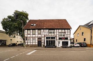 Anlageobjekt in 71229 Leonberg, Attraktives 3- Familienhaus mit Ausbaupotenzial der Bühne und renditestarkem Gaststättengewerbe