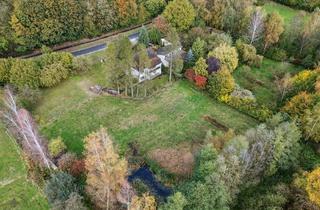 Haus kaufen in 23843 Travenbrück, Travenbrück - Zwei Häuser auf ca. 7.600 m² Grundstück - Ideal für Mehrgenerationen in naturnaher Lage