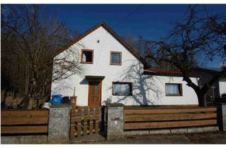 Haus kaufen in 94362 Neukirchen, Neukirchen - Charmantes Eigenheim mit reichlich Platz für Familie und Hobby