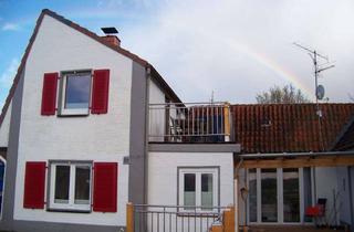 Wohnung mieten in 24306 Plön, Sanierte 3-Zimmer-Maisonette-Wohnung mit Dachterrasse und Einbauküche in Plön (Seeblick)