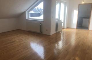 Wohnung mieten in 68549 Ilvesheim, Schöne, frisch renovierte 2-Zimmer DG-Wohnung mit Loggia