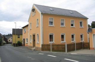 Wohnung mieten in Schwesendorfer Straße, 95194 Regnitzlosau, Schöne 2-Zimmer-Wohnung mit EBK und Garage in Regnitzlosau