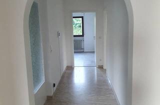 Wohnung mieten in Kiefernweg, 64807 Dieburg, Schöne 3,5 - Zimmer Wohnung mit Terrasse und Gartenanteil in ruhiger Wohnlage in Dieburg zu vermieten