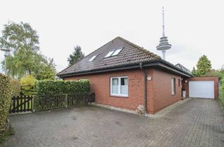 Haus kaufen in 27474 Cuxhaven, Cuxhaven - Ihr neues Zuhause: Charmantes Zweifamilienhaus in Cuxhaven