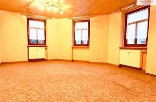 Wohnung mieten in Buchholzer Str., 09487 Schlettau, Modernes Tageslichtbad mit Dusche - Einbauküche - 3-Raum-Wohnung in Schlettau im Dachgeschoss!