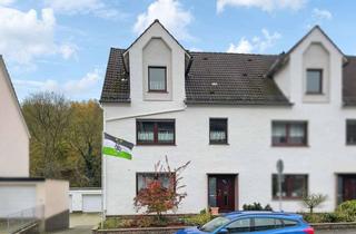 Haus kaufen in 37688 Beverungen, Großes Wohnpotenzial mit Ausblick ins Grüne - Reihenendhaus in Beverungen