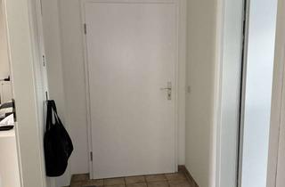 Wohnung mieten in 71083 Herrenberg, Geschmackvolle, helle 2,5-Zimmer-DG-Wohnung mit Balkon und EBK in Herrenberg