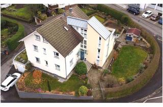 Haus kaufen in 77728 Oppenau, Oppenau - Zeitgemäß und ansprechend wohnen undoder vermieten mit Ausblick in Oppenau.