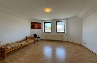 Wohnung kaufen in 24398 Dörphof, 4 Zimmer Dachgeschosswohnung in Dörphof