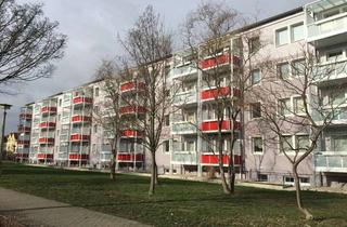 Wohnung mieten in Breite Str. 37, 06231 Bad Dürrenberg, Bei Einzug frisch renoviert + großer Balkon!