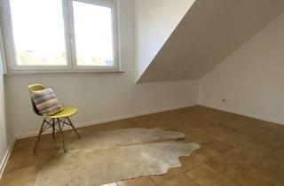 Wohnung mieten in 44149 Dorstfeld, Sanierte 3-Raum-Dachgeschosswohnung in Dortmund-Dorstfeld in der Nähe der Universität