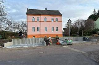 Haus kaufen in Schulweg, 06184 Kabelsketal, „Alte Schule“ - Ihr Investment mit 5 Wohneinheiten!