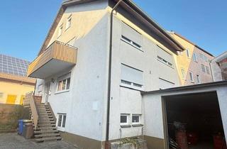 Haus kaufen in 97253 Gaukönigshofen, Gaukönigshofen - Sehr gepflegtes Zweifamilienhaus mit Scheune und Garagen