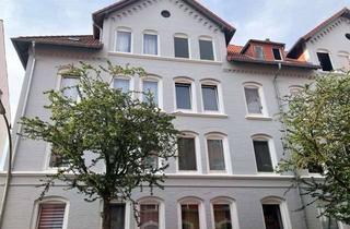 Wohnung mieten in Hugo-Luther-Straße 51, 38118 Braunschweig, Westliches Ringgebiet - Helle 2 Zimmer-Altbauwohnung mit Küchenzeile