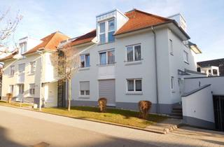 Wohnung mieten in Uhlandstraße 13, 71083 Herrenberg, Schöne und helle 2-Zimmer-Wohnung im DG - sofort vermietbar!