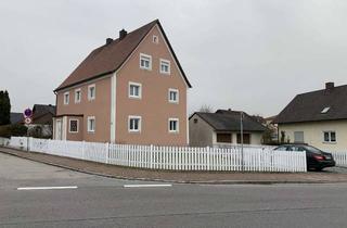 Einfamilienhaus kaufen in Eggmühler Straße 20, 84069 Schierling, 8-Zimmer-Einfamilienhaus in Schierling