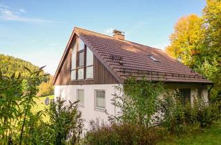 Haus kaufen in 91327 Gößweinstein, Die Natur direkt vor Deiner Tür - Großes Wohnhaus mit kleinem Waldstück in Gößweinstein/OT