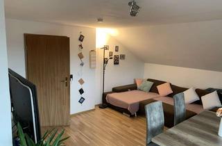 Wohnung mieten in 87437 Kempten, Schöne 2-Zimmer-DG-Wohnung mit Balkon und EBK in Kempten (Allgäu)